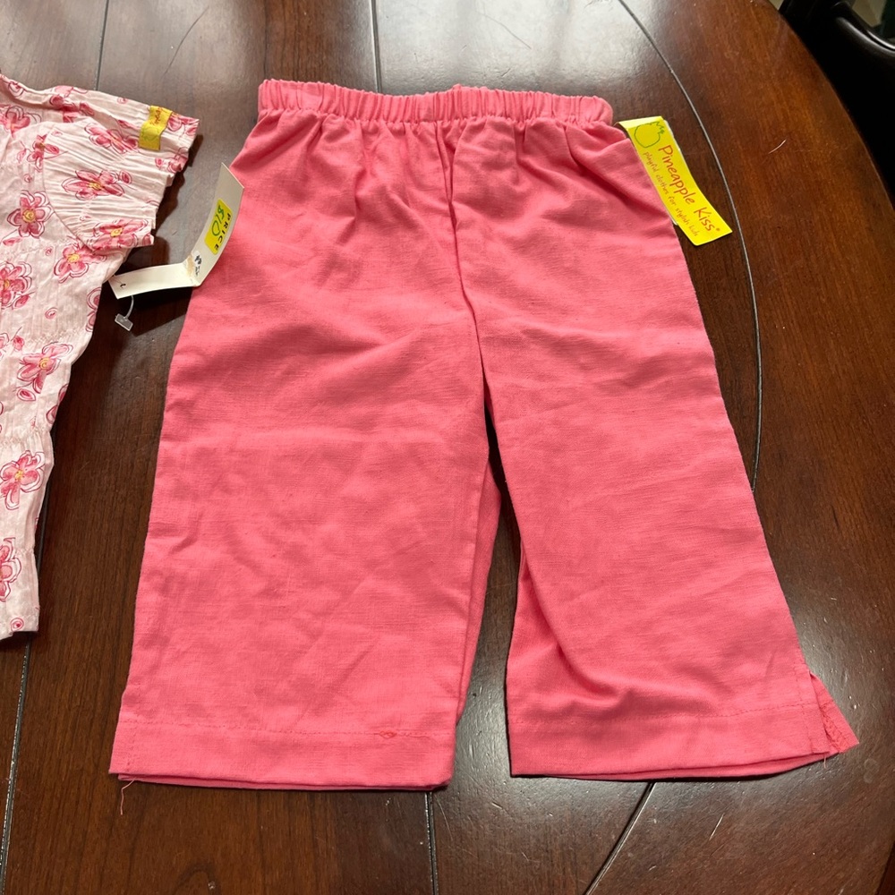 Pineapple Kiss girls pants outfit new 

Size 2T